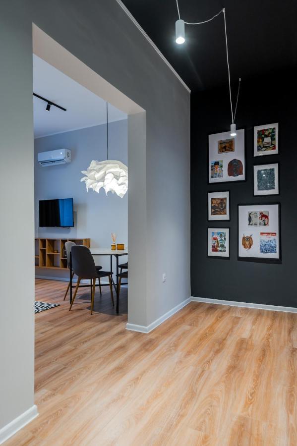 New Black & White - 2Bdr Apartment With Balcony Sofia Exterior foto